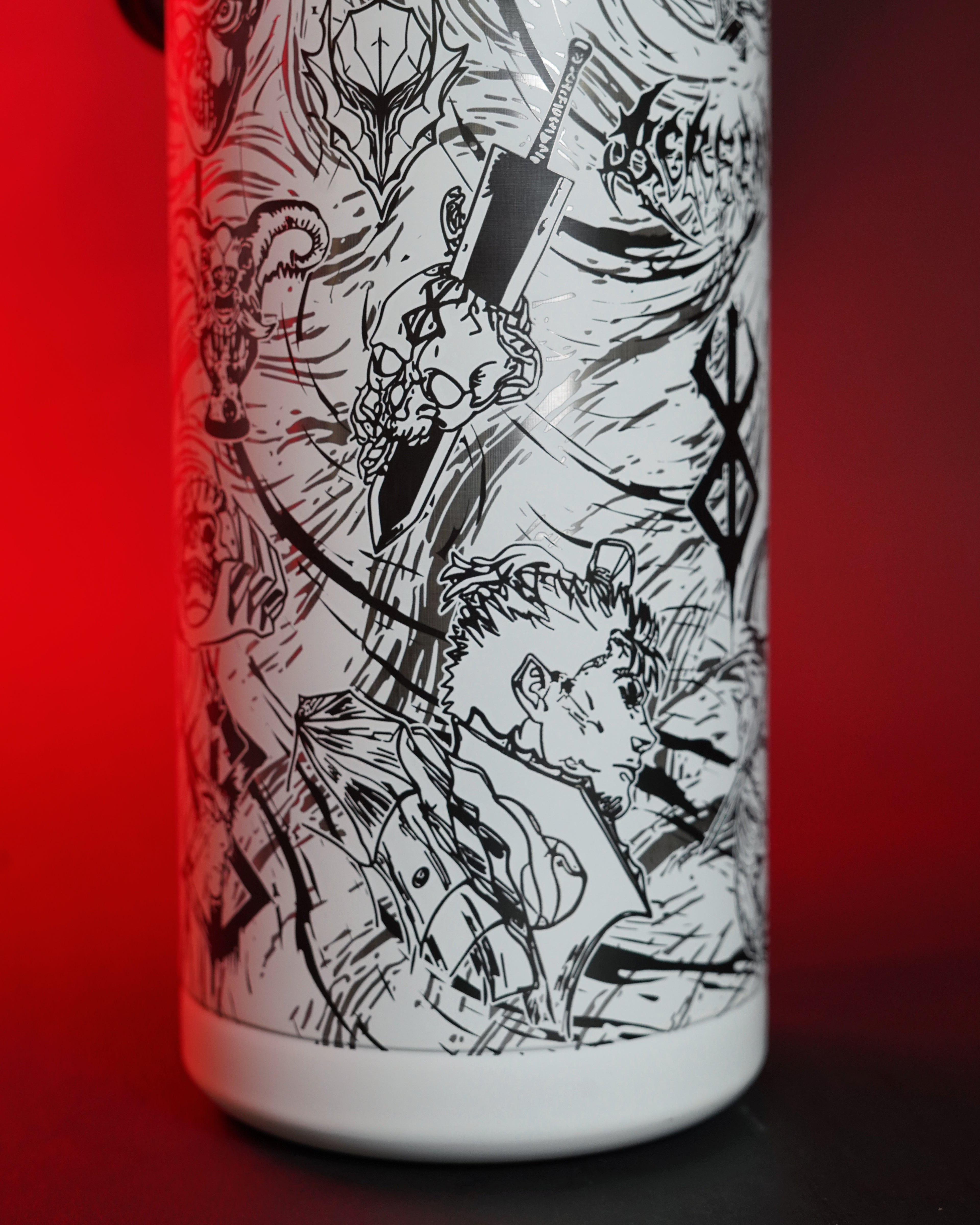 Botella 1.8L Berserk