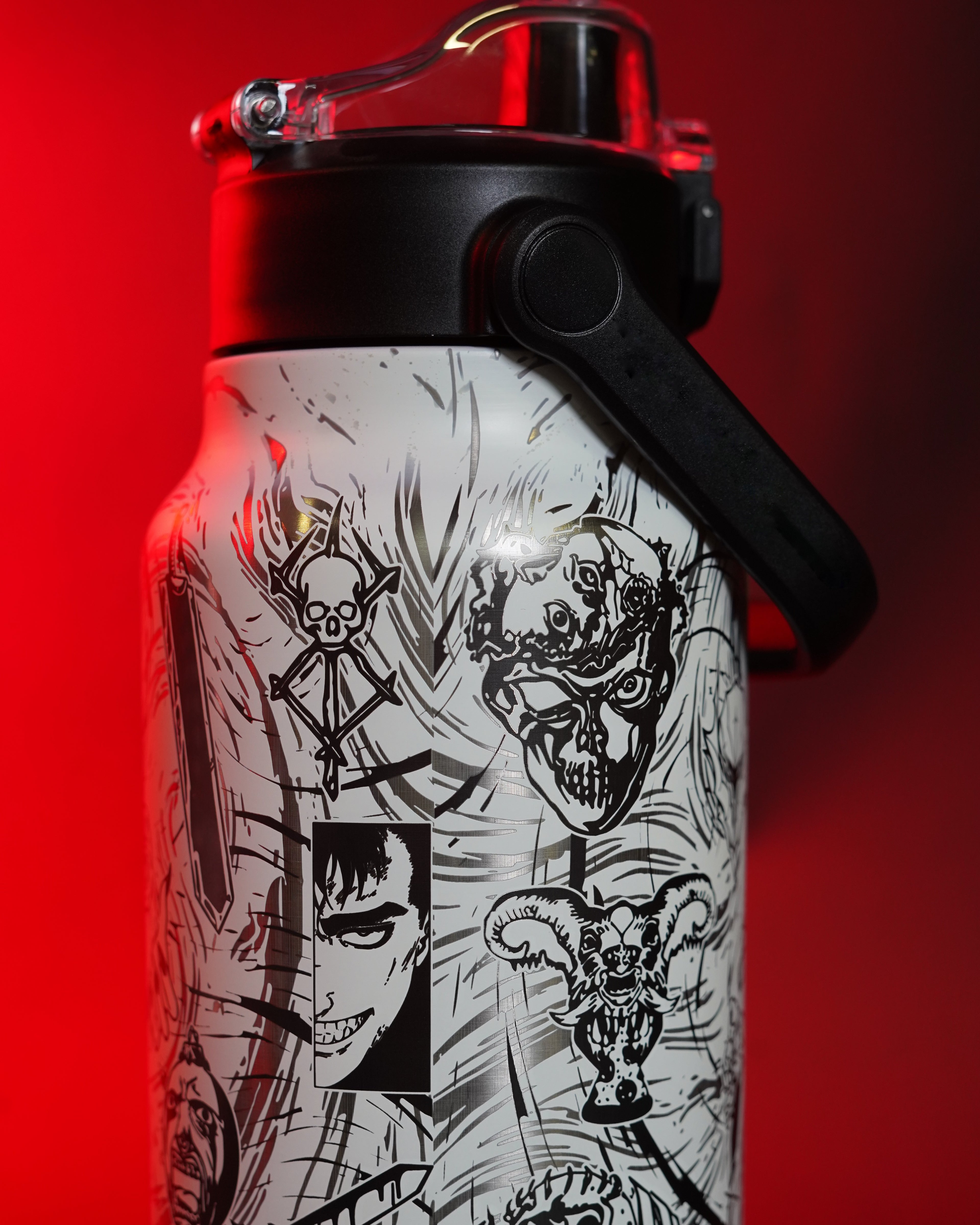 Botella 1.8L Berserk