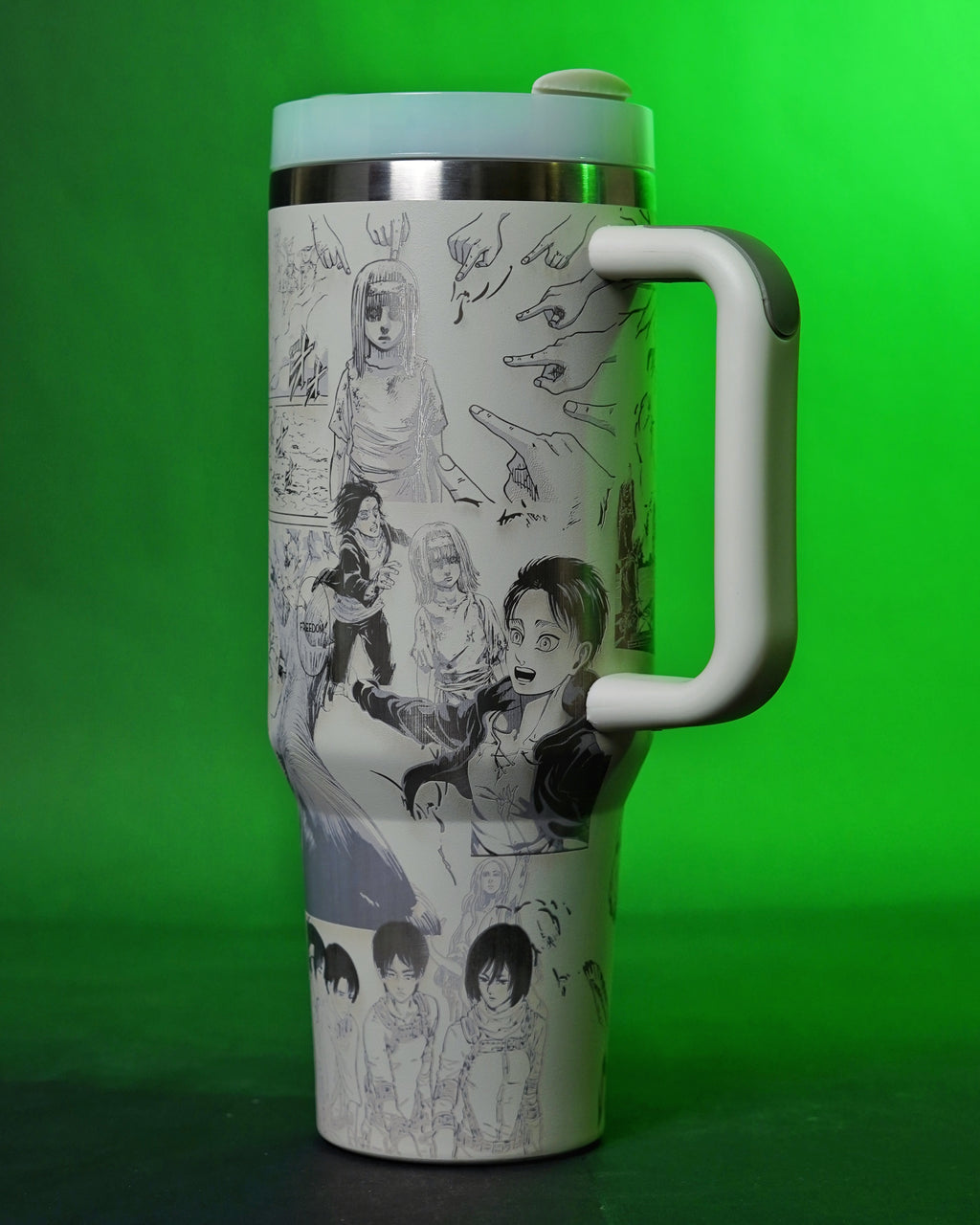 Tumbler de Attack on titan