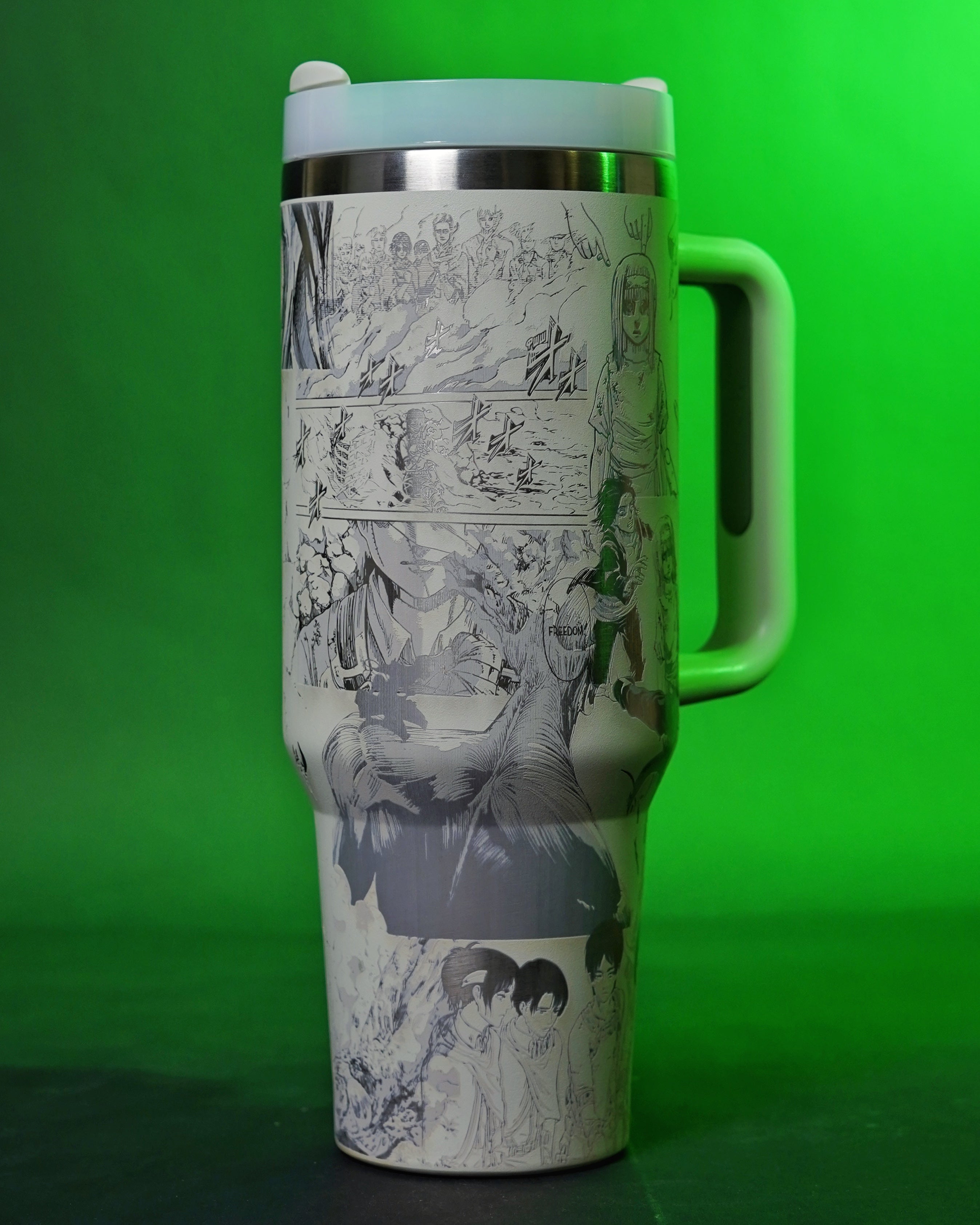 Tumbler de Attack on titan