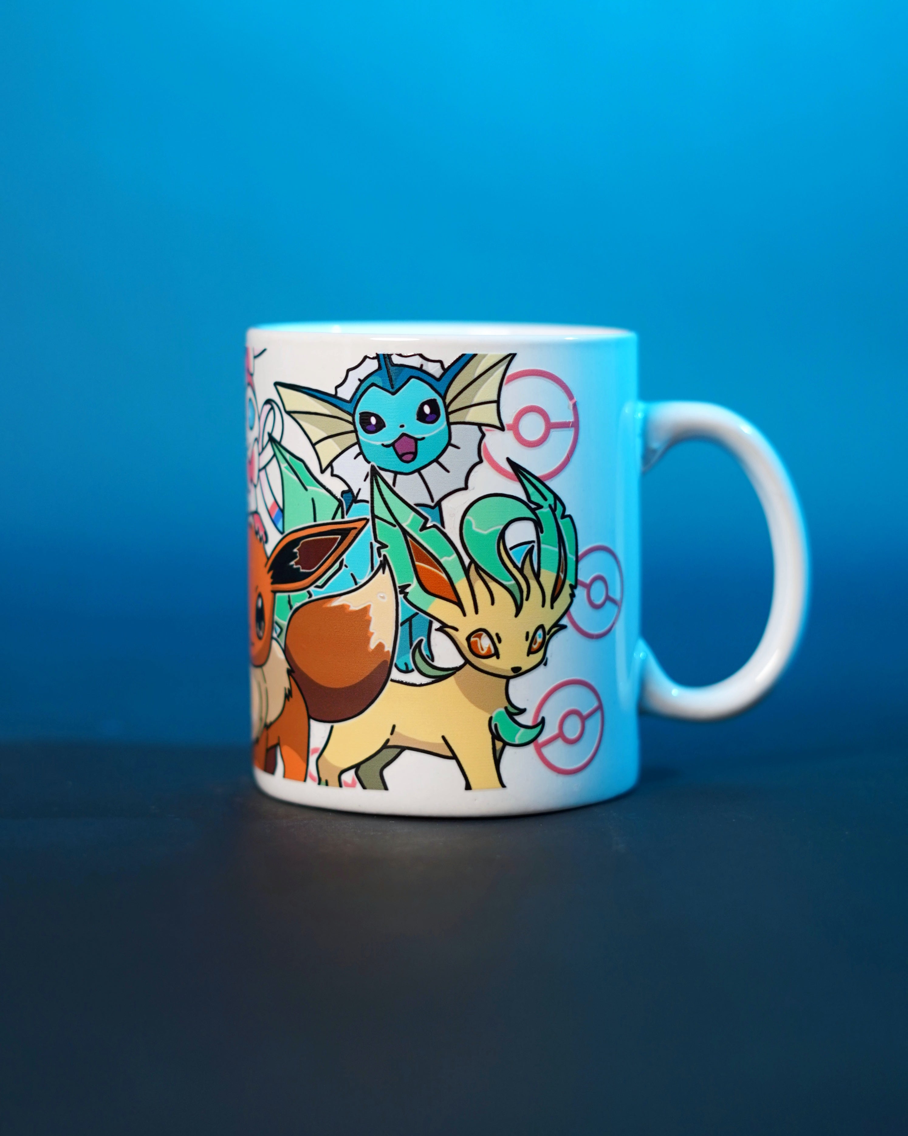 Taza Eevee 9 evoluciones