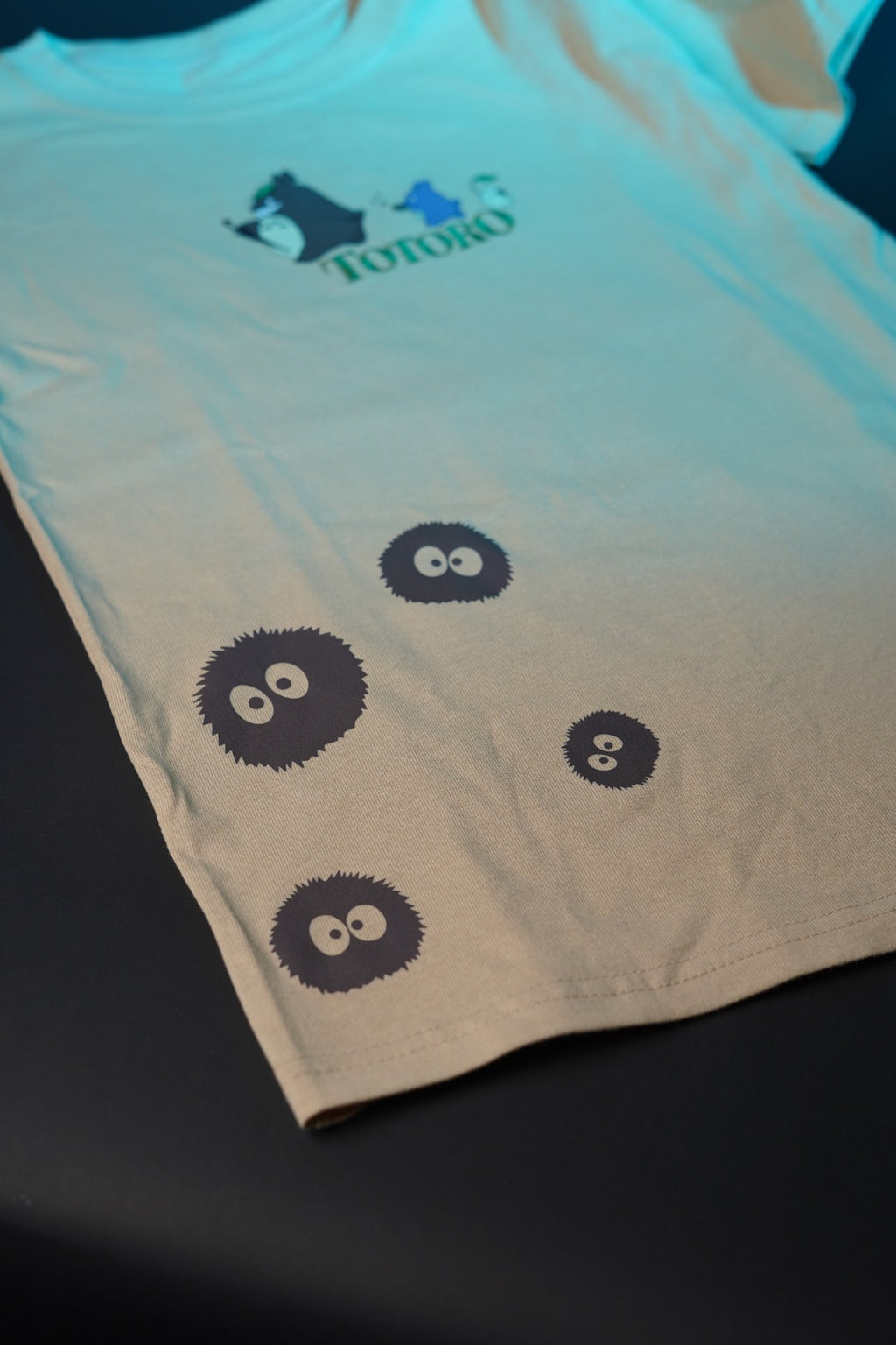 Camisa Mi Vecino Totoro de Studio Ghibli