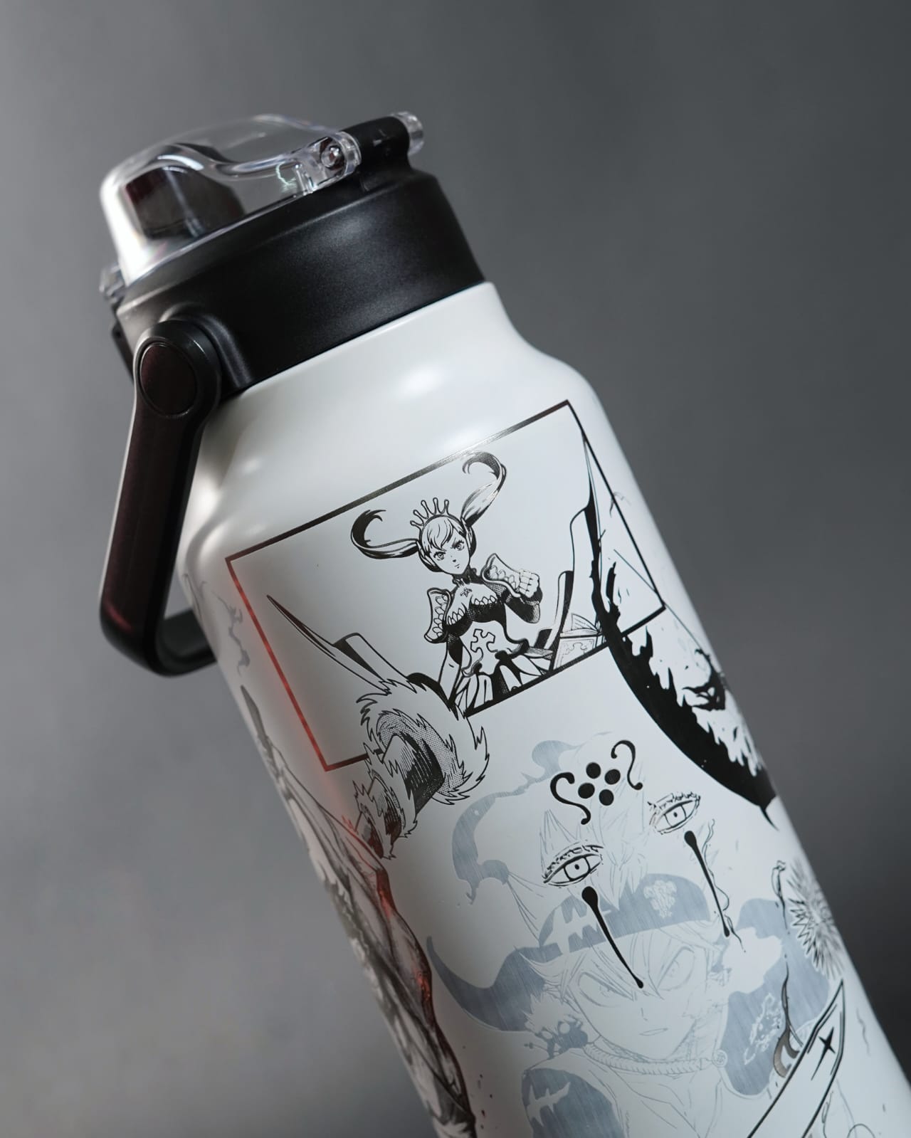 Botella Térmica Black Clover 1.8L